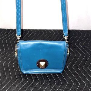 Kate Spade Blue Crossbody Bag 8"X7"X 3" Expanded Side Zippers